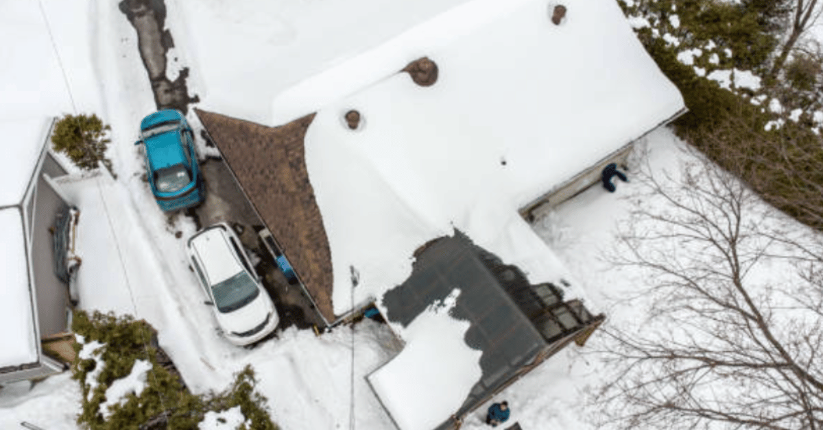 Top Signs of Roof Damage After a Snowstorm